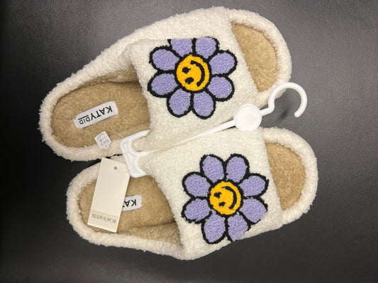 Lavender Daisy Happy Face Open Toed Slippers