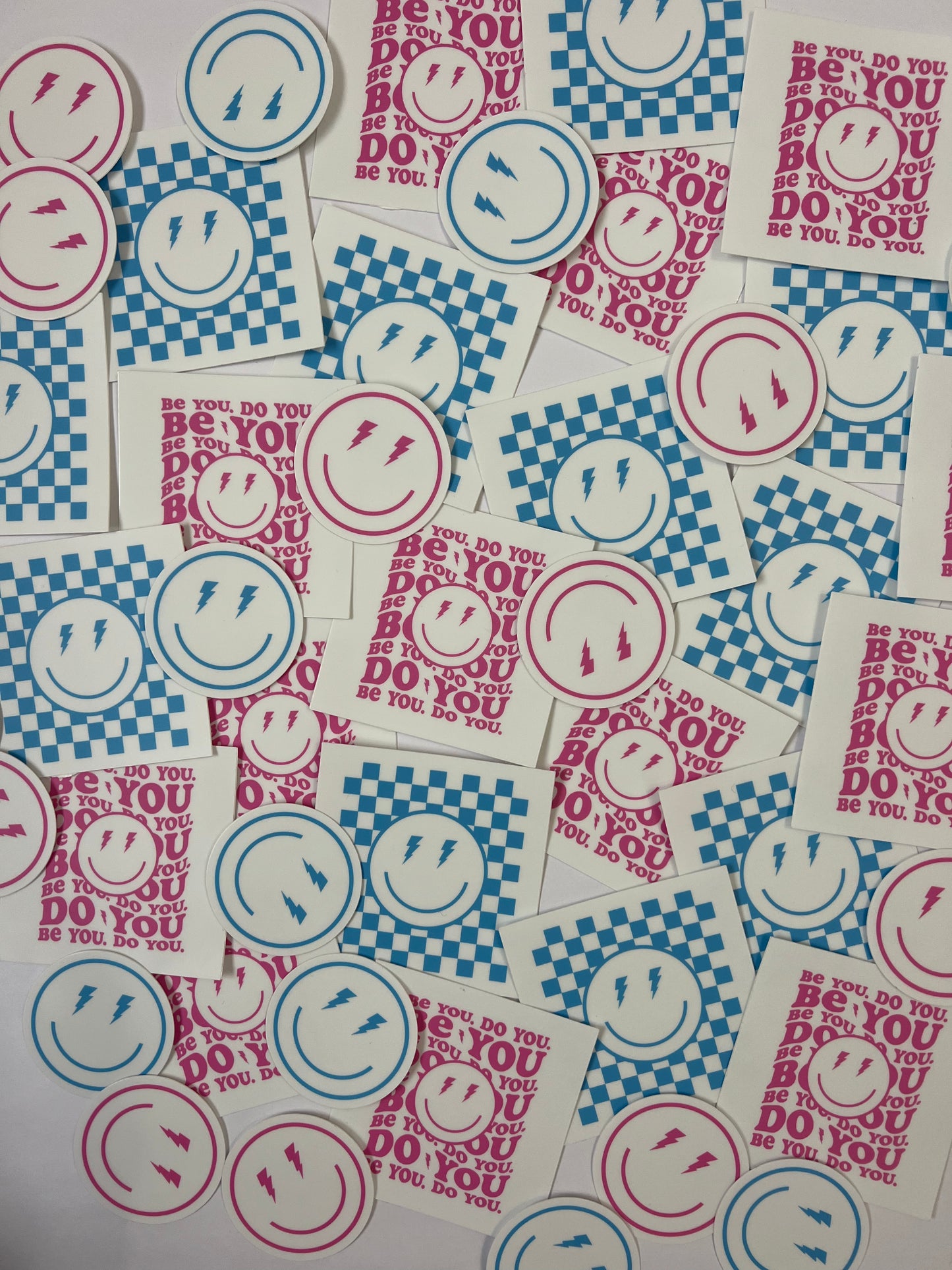 SMILEY Checkered Sticker